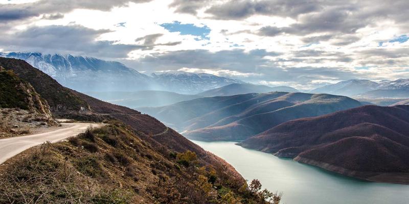 阿库耐科技42：引领工业自动化与精密制造的智能制造新纪元